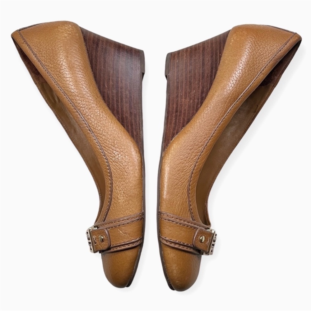 Tory Burch Brown Leather 'Ambrose' Wedge Pumps - Picture 4 of 16
